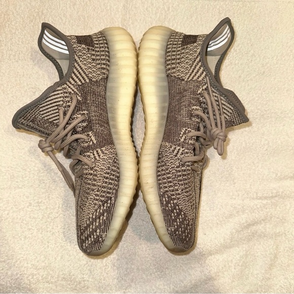 Yeezy Boost V2. Men’s 11. Monice. Very good condition. Box included. - Picture 5 of 8